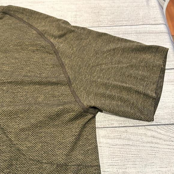 🍋Men’s Lululemon Vent Tech short sleeve tee🍋 - Picture 12 of 14